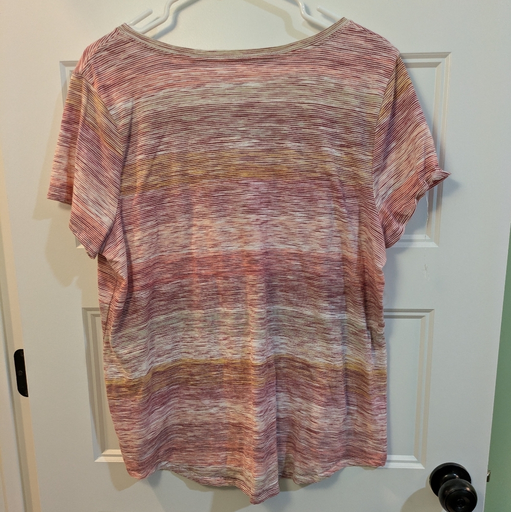 🔴 Sonoma Short Sleeve V-Neck Tee in Pink and  Cream Stripe - Picture 6 of 9